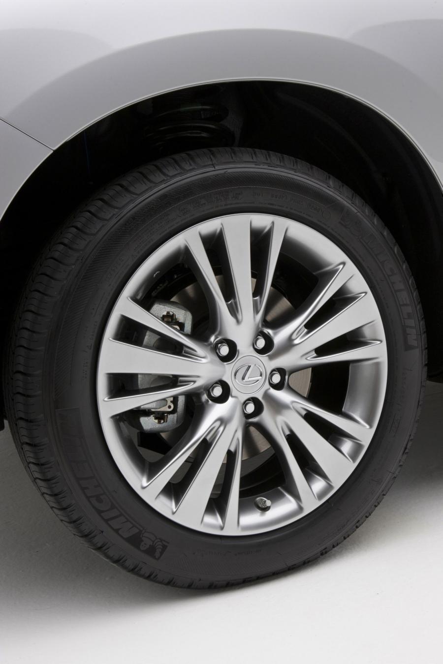  Lexus RX450h 2009 года  (фото 151 из 174)